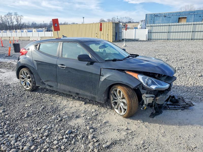 Photo 4 from auction – 2015 HYUNDAI VELOSTER with VIN KMHTC6AD0FU218476
