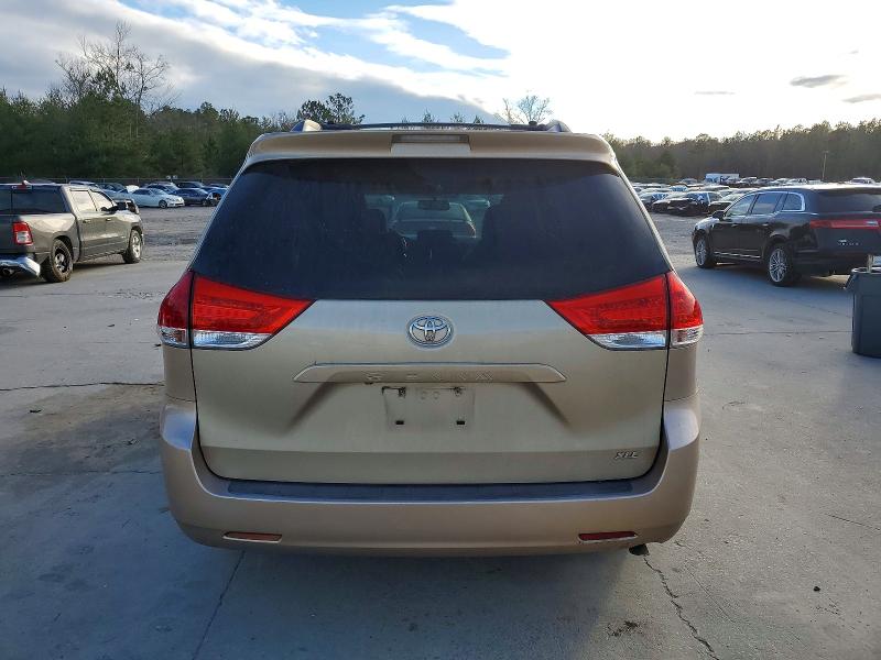 Photo 6 from auction – 2012 TOYOTA SIENNA XLE with VIN 5TDYK3DC5CS255490