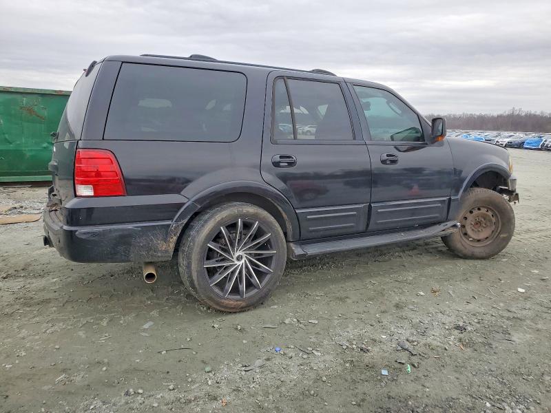 Zdjęcie 3 z aukcji – 2004 FORD EXPEDITION z VIN 1FMEU17W44LB87205