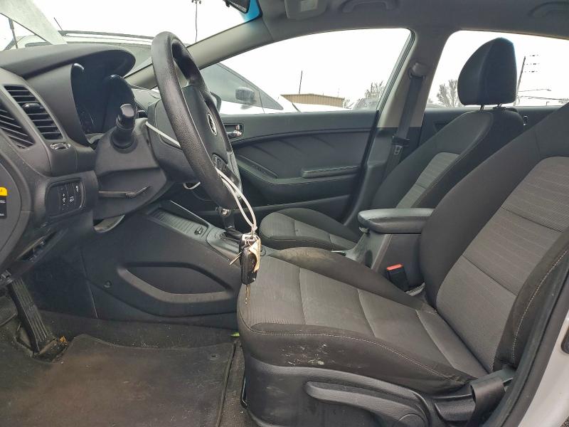 Photo 7 from auction – 2016 KIA FORTE LX with VIN KNAFK5A80G5657171