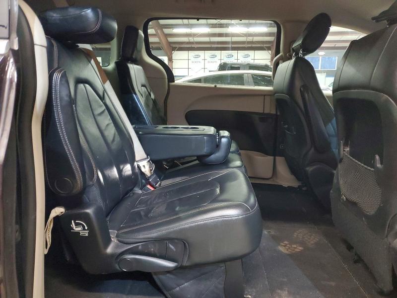 Photo 11 from auction – 2017 CHRYSLER PACIFICA with VIN 2C4RC1BG6HR703294