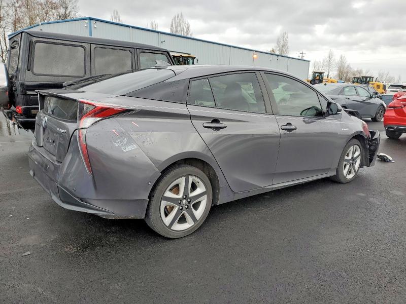 Photo 3 from auction – 2018 TOYOTA PRIUS with VIN JTDKARFU6J3553711