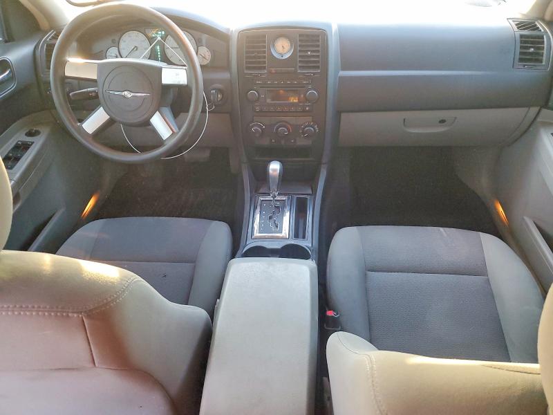 Photo 8 from auction – 2006 CHRYSLER 300 with VIN 2C3KA43R06H376200