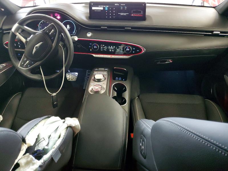 Photo 8 from auction – 2025 GENESIS GV70 BASE with VIN 5NMMADTB7SH027198