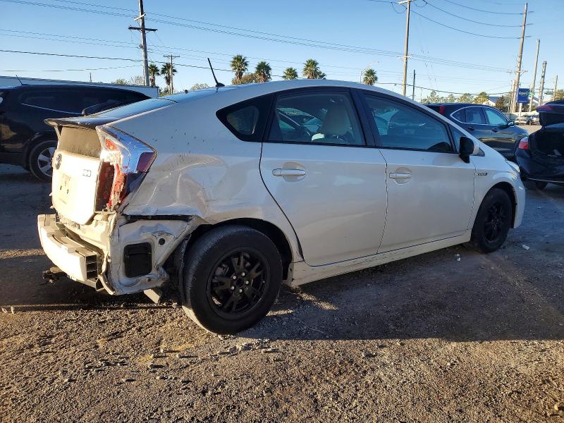 Photo 3 from auction – 2012 TOYOTA PRIUS with VIN JTDKN3DUXC0336669