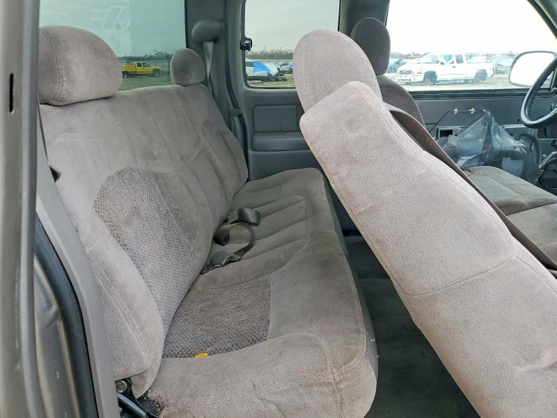 Photo 10 from auction – 2000 CHEVROLET SILVERADO with VIN 2GCEC19T9Y1376065