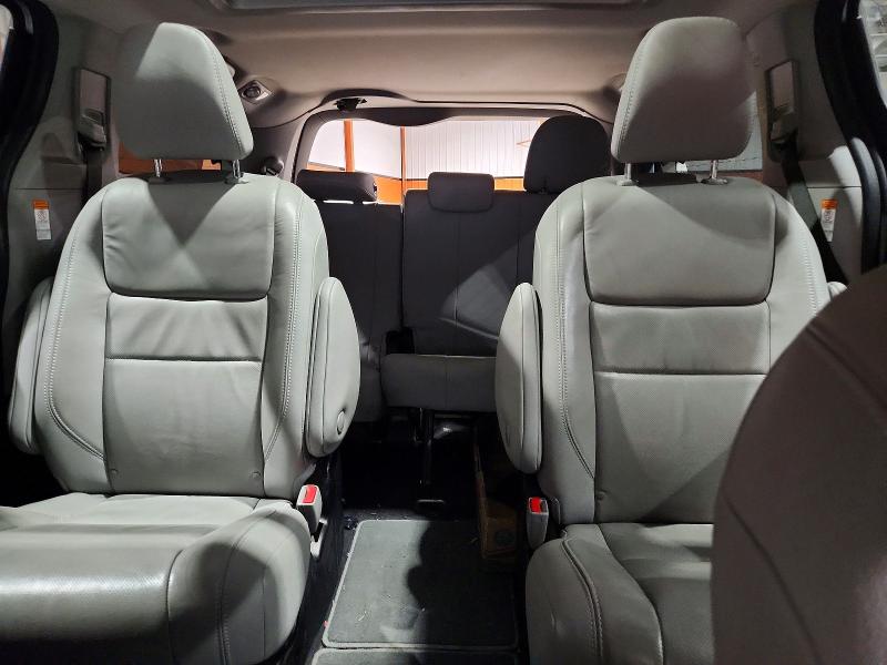 Photo 10 from auction – 2018 TOYOTA SIENNA XLE with VIN 5TDDZ3DC4JS205168