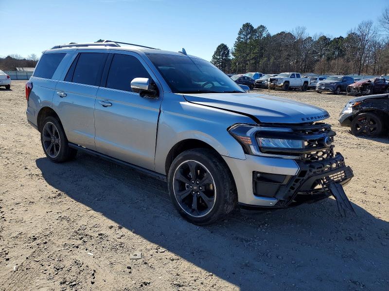 Photo 4 from auction – 2023 FORD EXPEDITION with VIN 1FMJU2A88PEA61033