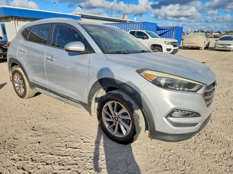 Photo 4 from auction – 2018 HYUNDAI TUCSON with VIN KM8J33A46JU694908