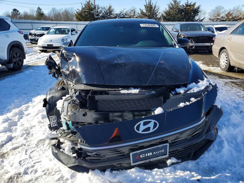 Photo 5 from auction – 2025 HYUNDAI ELANTRA with VIN KMHLM4DG2SU095541