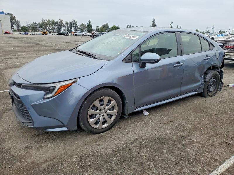 TOYOTA COROLLA LE 2023 with VIN JTDBCMFE2P3018020 - Photo from auction