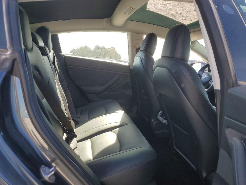 Photo 10 from auction – 2018 TESLA MODEL 3 with VIN 5YJ3E1EB8JF121165