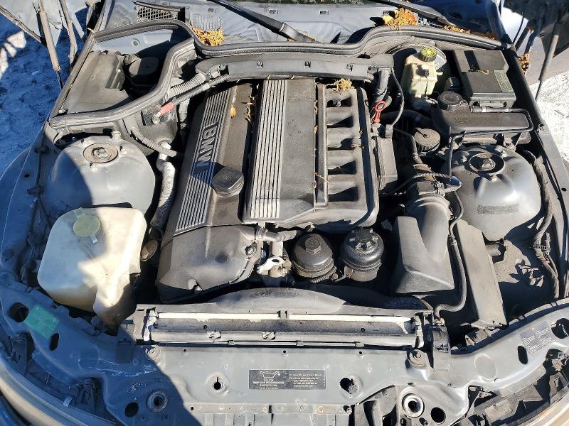 Photo 11 from auction – 2000 BMW Z3 2.3 with VIN 4USCH9342YLG04133