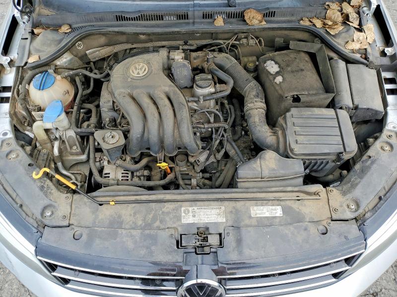 Photo 11 from auction – 2015 VOLKSWAGEN JETTA with VIN 3VW2K7AJ5FM411996