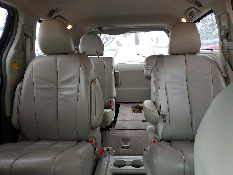 Photo 10 from auction – 2011 TOYOTA SIENNA XLE with VIN 5TDYK3DC7BS141585