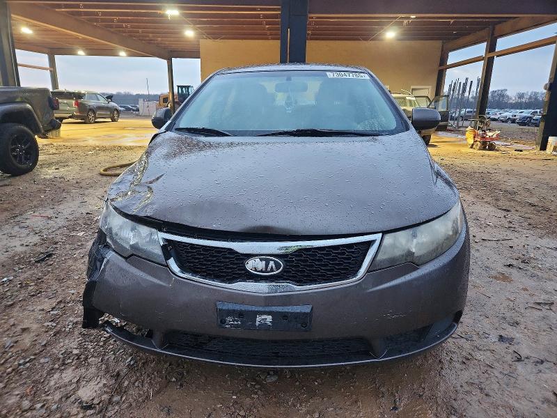 Photo 5 from auction – 2013 KIA FORTE with VIN KNAFU4A25D5727677