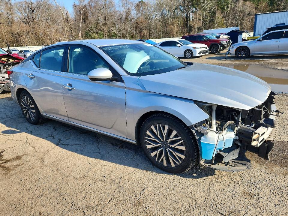 Photo 4 from auction – 2023 NISSAN ALTIMA with VIN 1N4BL4DV2PN306018