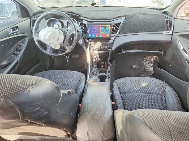 Photo 8 from auction – 2011 HYUNDAI SONATA SE with VIN 5NPEC4AC1BH078032