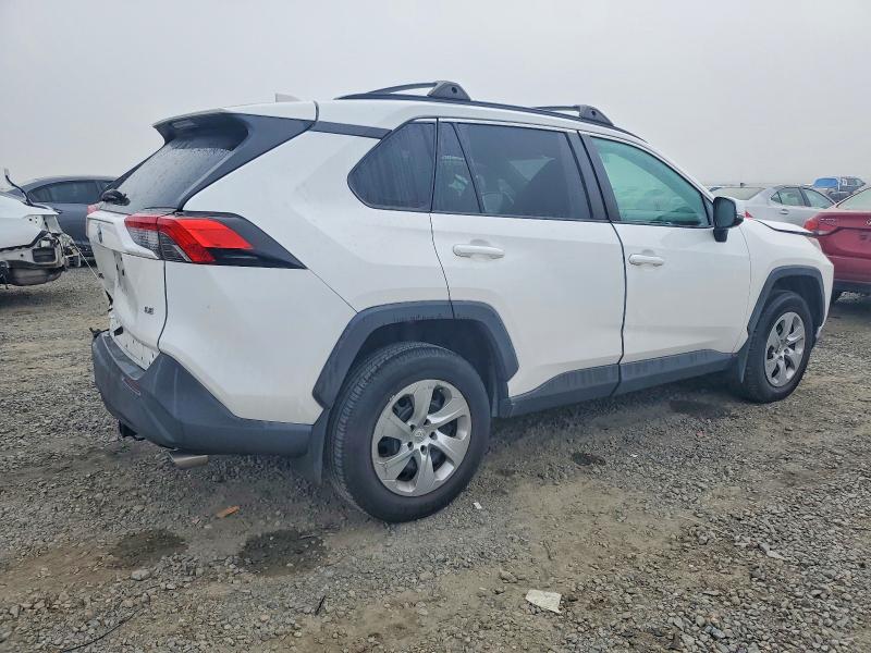 Photo 3 from auction – 2019 TOYOTA RAV4 LE with VIN 2T3K1RFV1KC019475