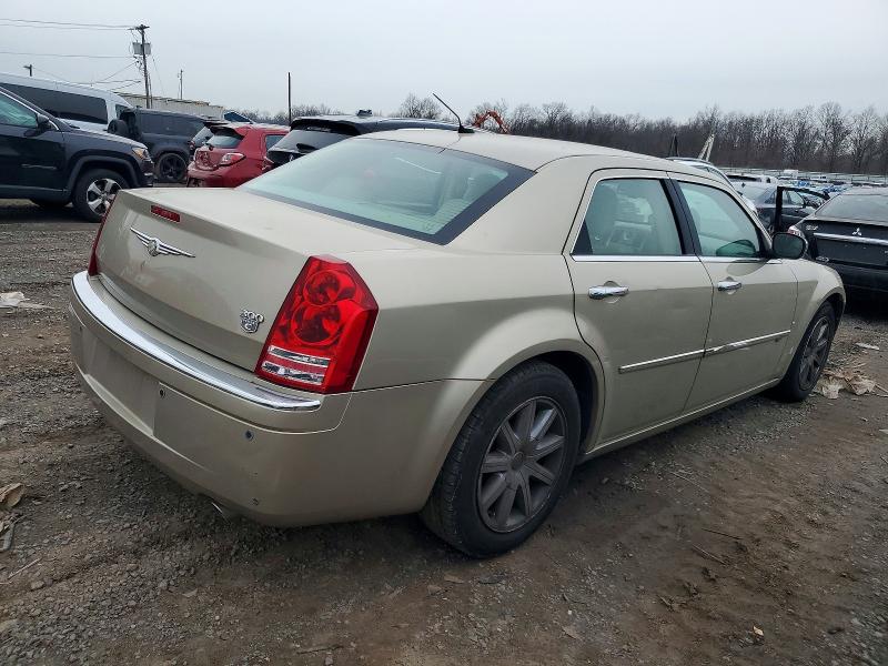 Photo 3 from auction – 2008 CHRYSLER 300C with VIN 2C3KA63H98H335585