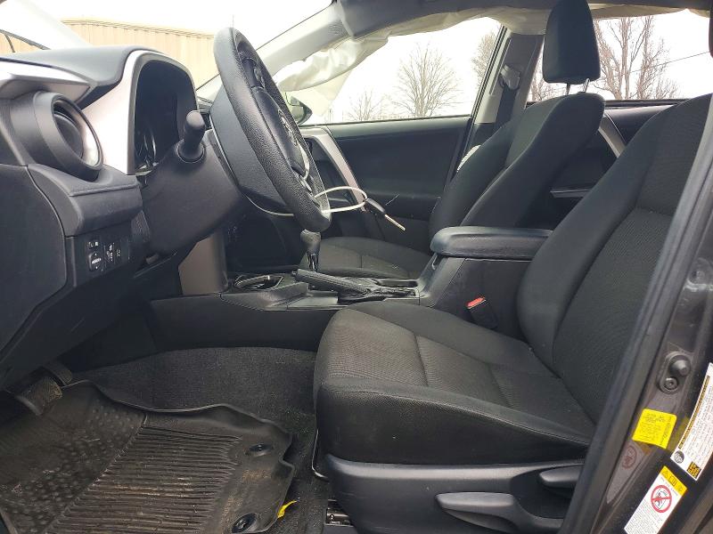 Photo 7 from auction – 2018 TOYOTA RAV4 LE with VIN JTMZFREV6JJ159129