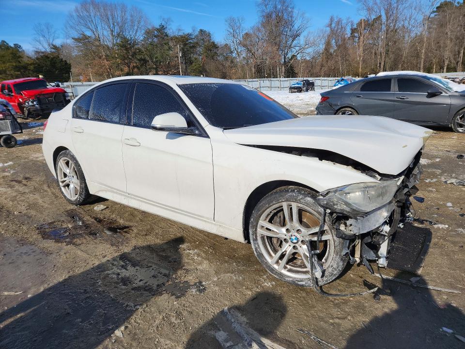 Photo 4 from auction – 2014 BMW 335 XI with VIN WBA3B9G53ENR91652