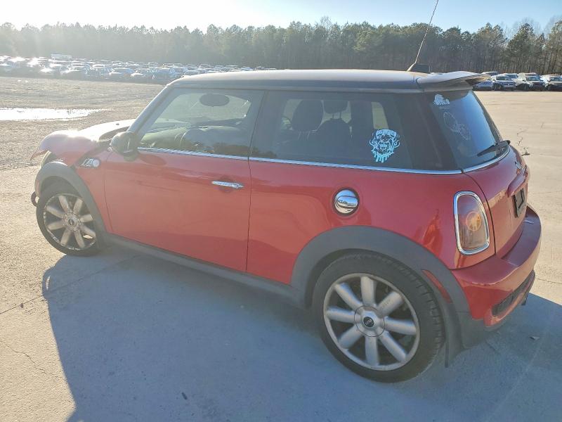 Photo 2 from auction – 2008 MINI COOPER with VIN WMWMF73558TV33579