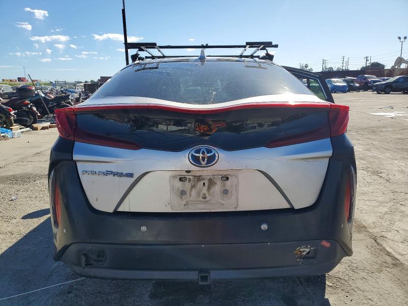 Photo 6 from auction – 2017 TOYOTA PRIUS PRIM with VIN JTDKARFP4H3057486