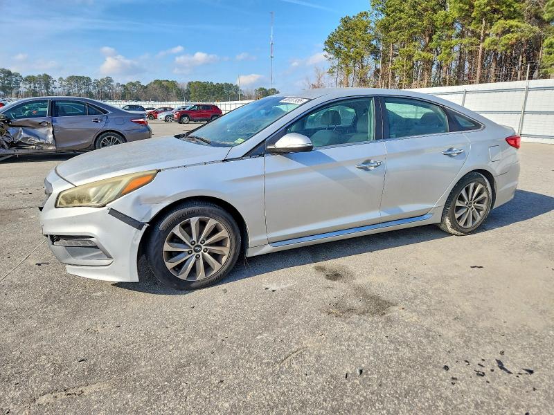 HYUNDAI SONATA SPO 2015 with VIN 5NPE34AF0FH054451 - Photo from auction