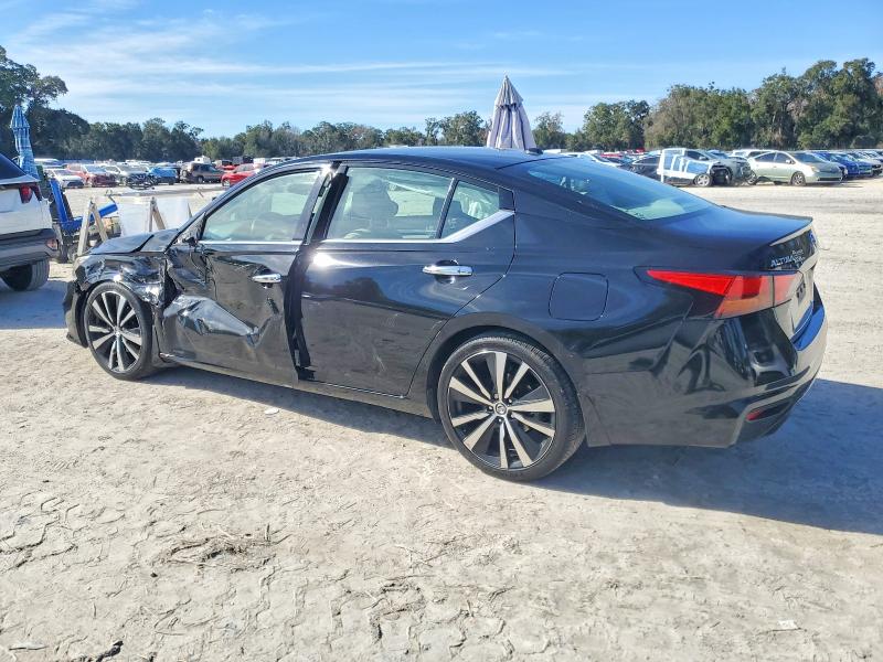 Photo 2 from auction – 2019 NISSAN ALTIMA with VIN 1N4BL4FV2KC100666