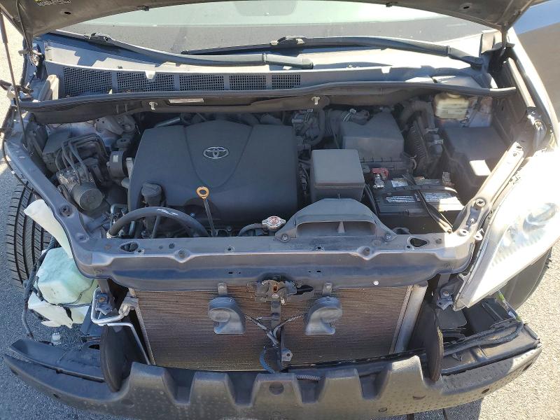 Photo 12 from auction – 2017 TOYOTA SIENNA LE with VIN 5TDKZ3DC0HS791336
