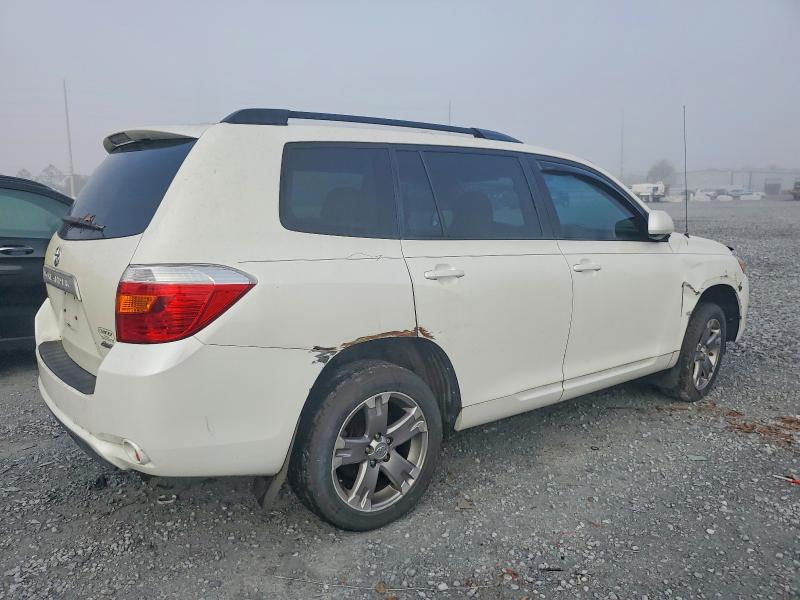 Photo 3 from auction – 2010 TOYOTA HIGHLANDER with VIN 5TDBK3EH2AS015178