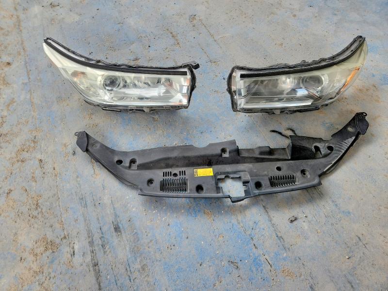 Photo 13 from auction – 2018 TOYOTA HIGHLANDER with VIN 5TDZZRFH4JS258860
