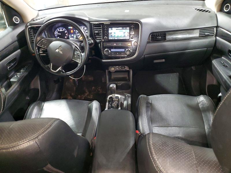 Photo 8 from auction – 2016 MITSUBISHI OUTLANDER with VIN JA4AZ3A35GZ015145