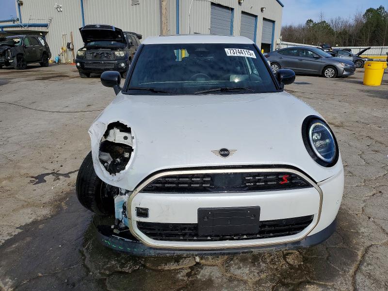 Photo 5 from auction – 2025 MINI COOPER with VIN WMW53GD0XS2X25299