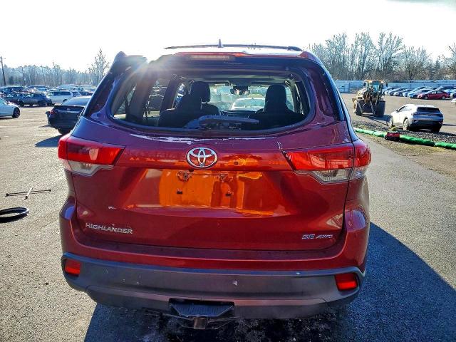 Photo 6 from auction – 2017 TOYOTA HIGHLANDER with VIN 5TDJZRFH1HS482563