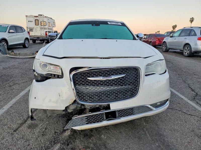 Photo 5 from auction – 2019 CHRYSLER 300 with VIN 2C3CCAEG8KH705826