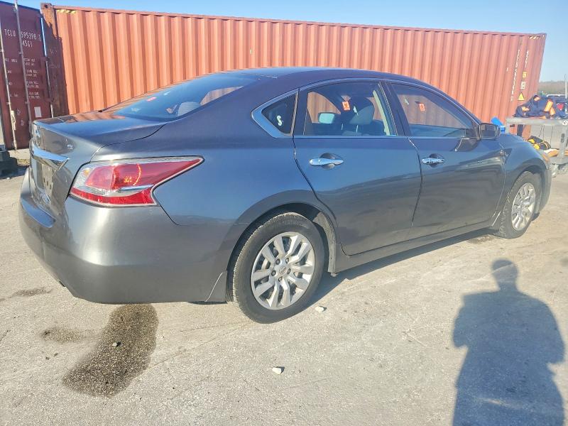 Photo 3 from auction – 2015 NISSAN ALTIMA 2.5 with VIN 1N4AL3AP2FC264181