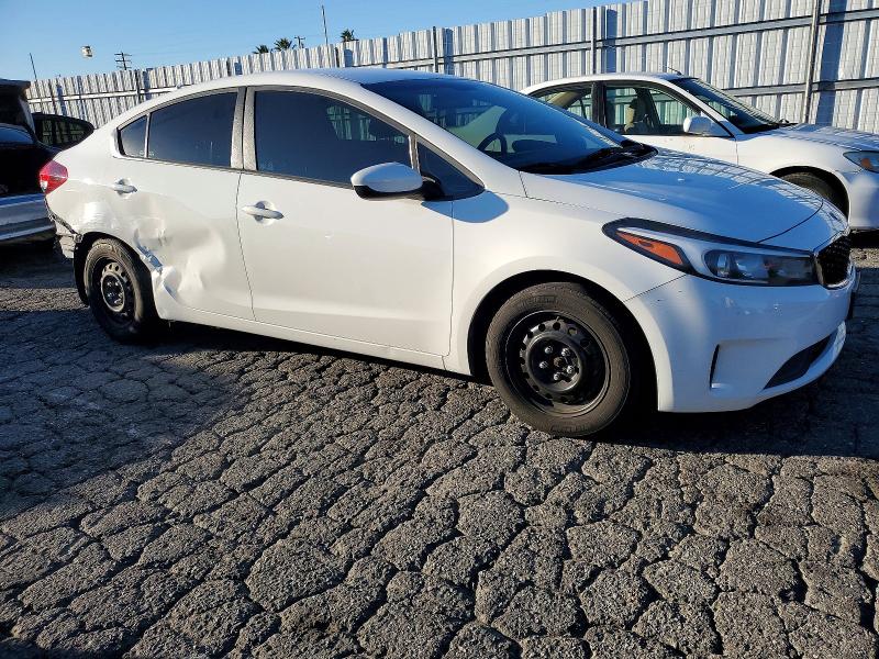 Photo 4 from auction – 2017 KIA FORTE with VIN 3KPFK4A70HE130967