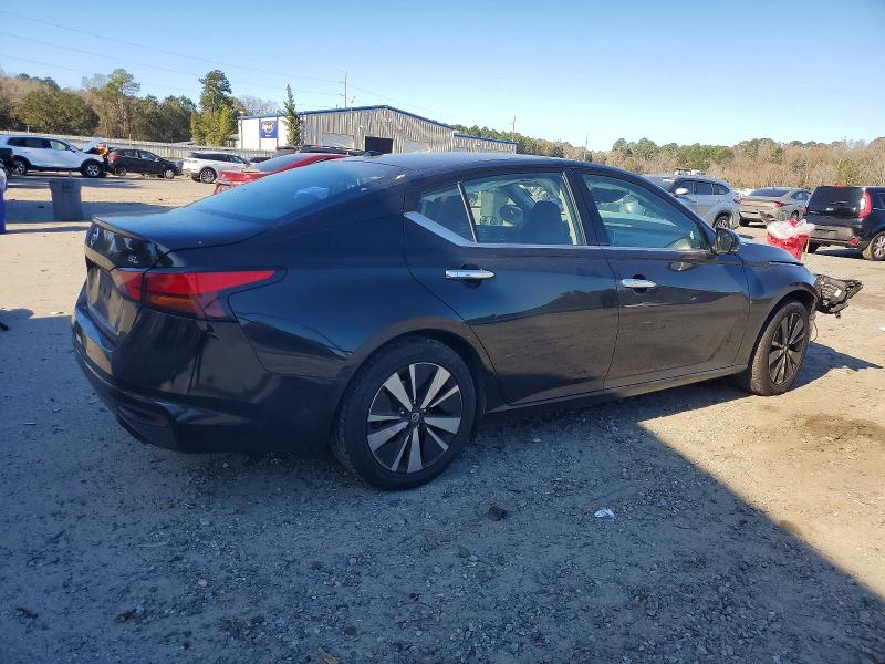 Photo 3 from auction – 2020 NISSAN ALTIMA with VIN 1N4BL4EV8LC186245