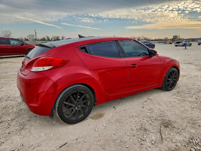 Photo 3 from auction – 2013 HYUNDAI VELOSTER with VIN KMHTC6AD7DU094672
