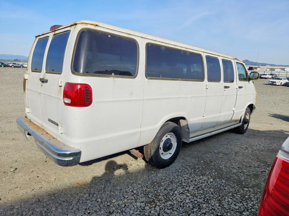 Photo 3 from auction – 2000 DODGE RAM WAGON with VIN 2B5WB35ZXYK179275