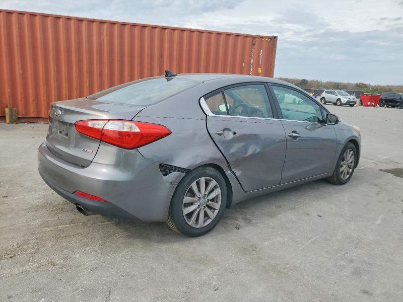 Zdjęcie 3 z aukcji – 2015 KIA FORTE EX z VIN KNAFX4A86F5321020