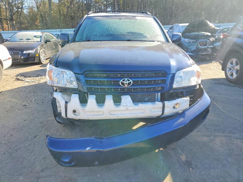 Photo 5 from auction – 2003 TOYOTA HIGHLANDER with VIN JTEGD21A430067903