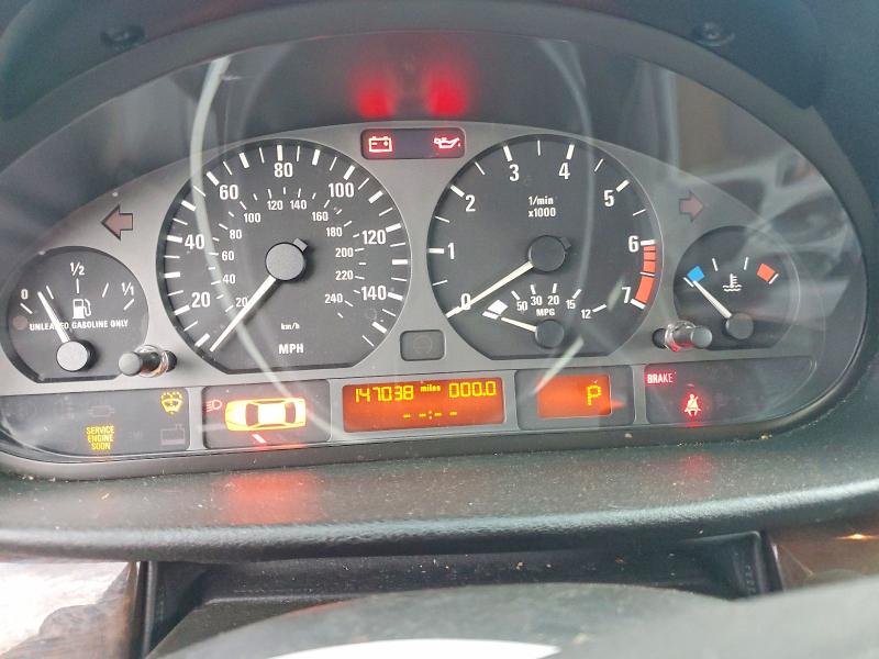 Photo 9 from auction – 2001 BMW 325 with VIN WBAAV33441FU88483