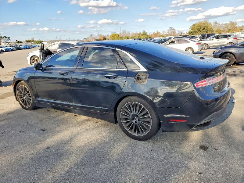 Foto 2 de la subasta – 2016 LINCOLN MKZ con VIN 3LN6L2G90GR634173