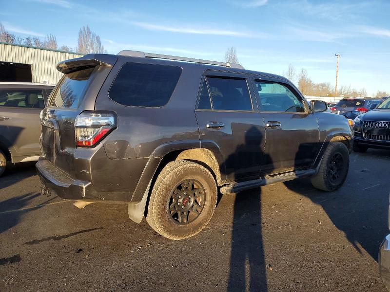 صورة رقم 3 من المزاد - 2017 TOYOTA 4RUNNER مع VIN JTEBU5JR3H5454972
