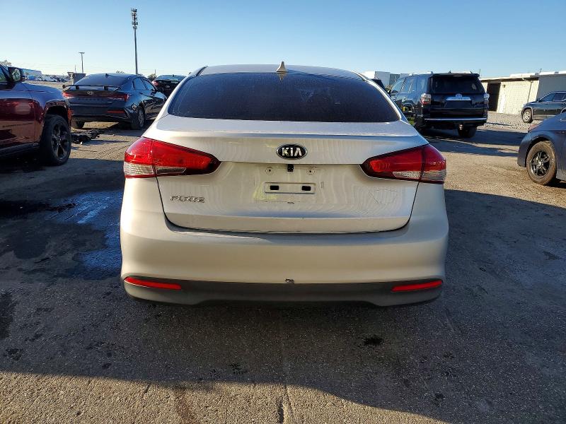Photo 6 from auction – 2017 KIA FORTE with VIN 3KPFK4A73HE034248