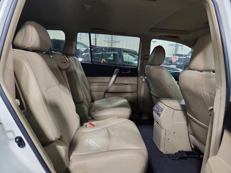 Photo 11 from auction – 2012 TOYOTA HIGHLANDER with VIN 5TDBK3EH8CS127342