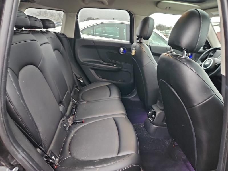Photo 10 from auction – 2018 MINI COOPER COU with VIN WMZYV5C36J3E04043